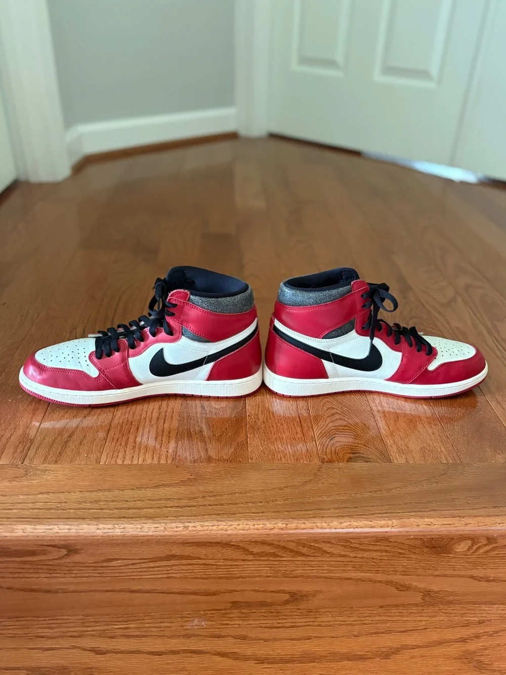 Nike Air Jordan 1 Retro High OG “Chicago Lost & Found”